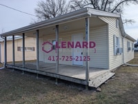 Building Photo - 2 Bedroom Home Available Now!