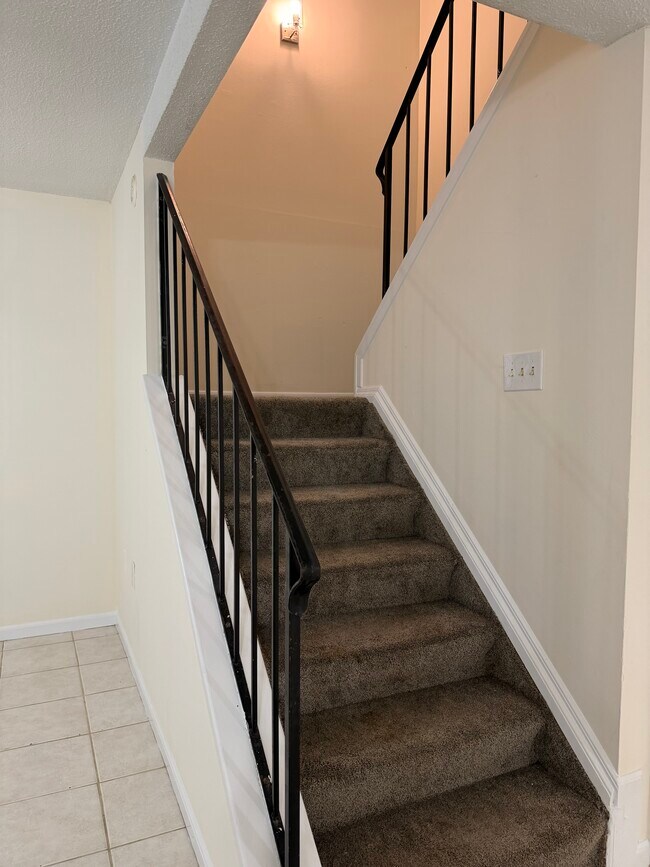 Building Photo - 31a 11th St