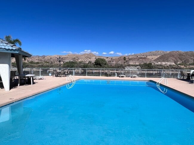Building Photo - 1663 Highway 95 #B2