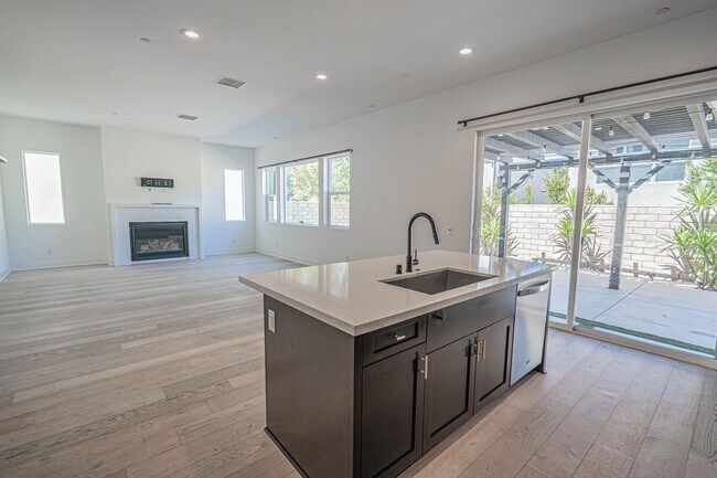 Building Photo - 28519 Moyer Ln