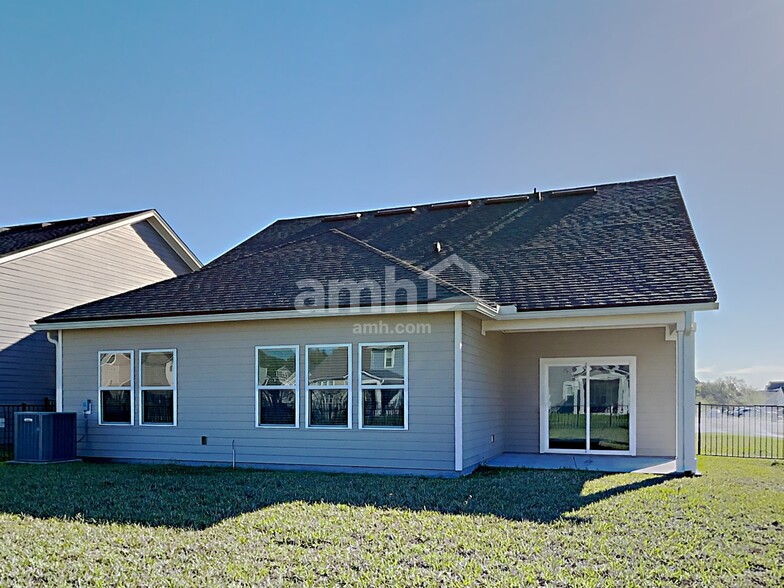Building Photo - 803 Rocking Chair Ln