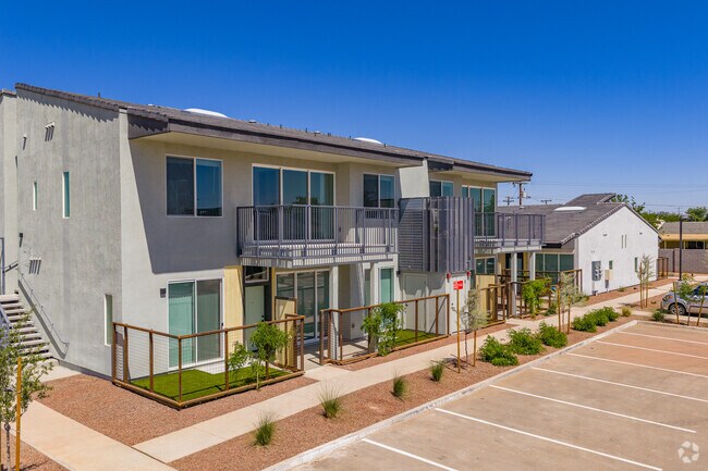 Building Photo - Lanai