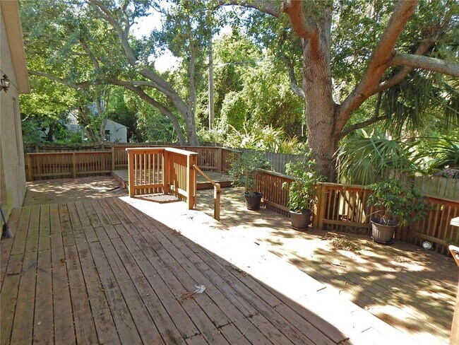 Building Photo - 2807 W Bay Haven Dr