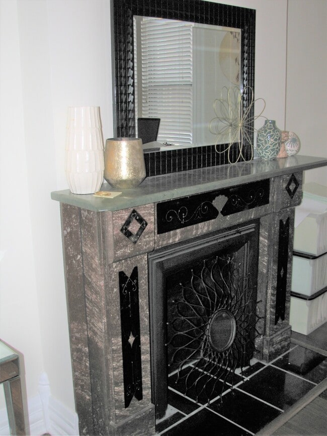 Dining Room - 57 E Russell St