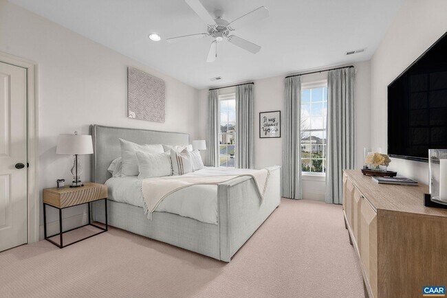 Building Photo - 000 Ragged Mountain Dr