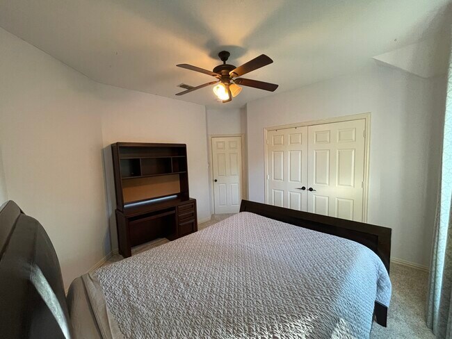 Furnished Room - 328 Auburn Way