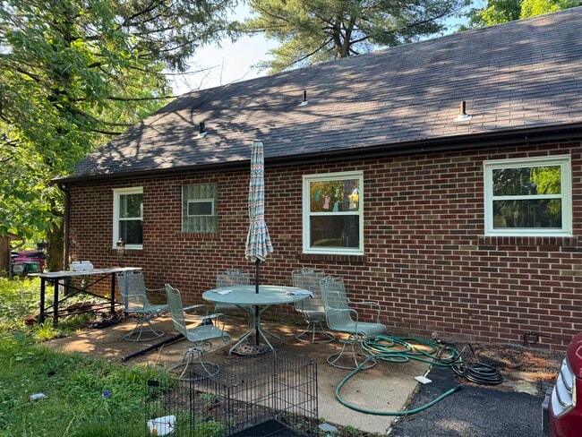 Building Photo - 10275 Kennerly Rd