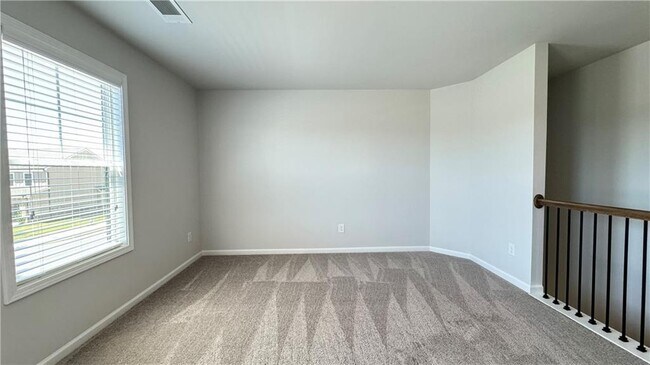Building Photo - 2920 Westgate Park Dr
