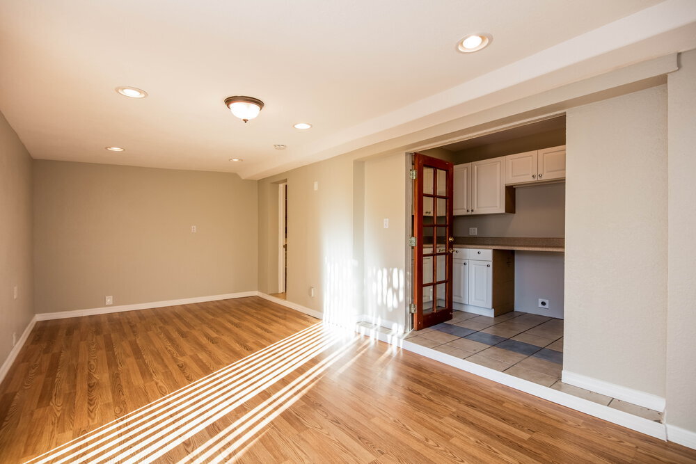 Building Photo - 10907 Meadow Lark Cove Dr