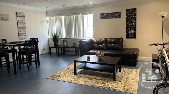 Building Photo - 401 Golden Isles Dr