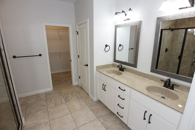 Building Photo - Ranch-style 3 Bedroom Lafayette Home!