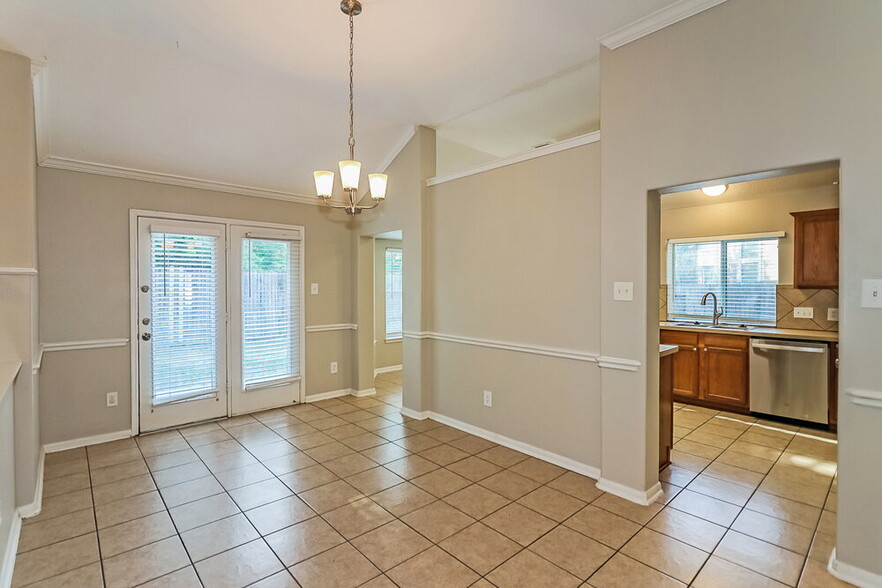 Building Photo - 9806 King Arthur Ct