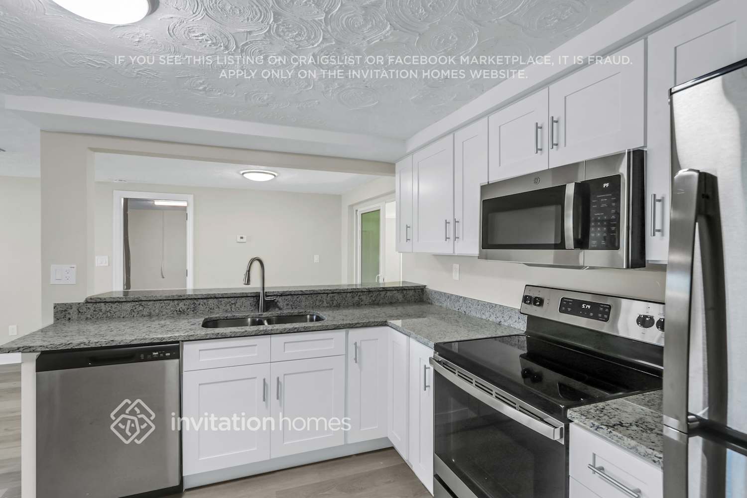 Building Photo - 3416 Seffner Dr
