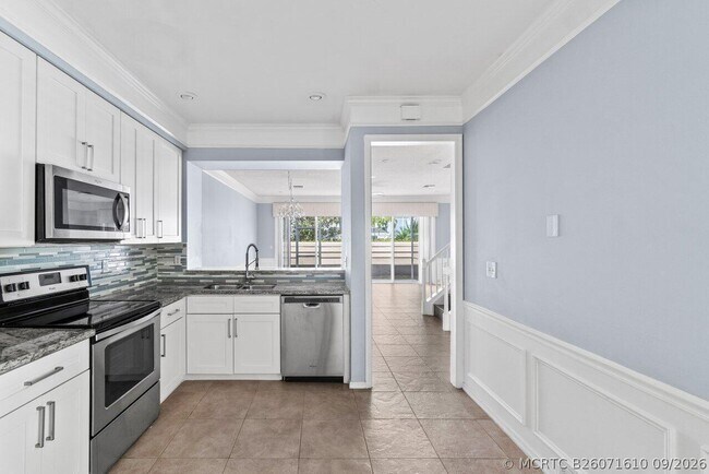 Building Photo - 5423 Grand Park Pl