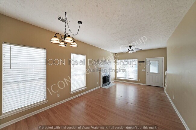Building Photo - 27 Timber Ridge Dr