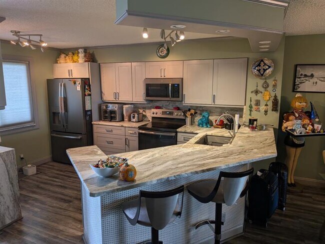 Building Photo - 2238 N Cypress Bend Dr