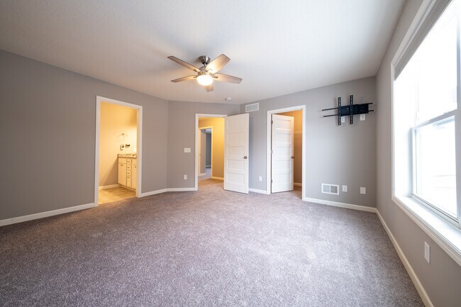 Building Photo - 20817 Guthrie Dr