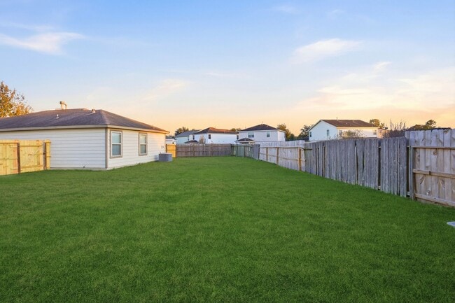 Building Photo - 20615 Moonrise River Ln