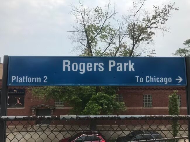 Building Photo - 1742 W Estes Ave