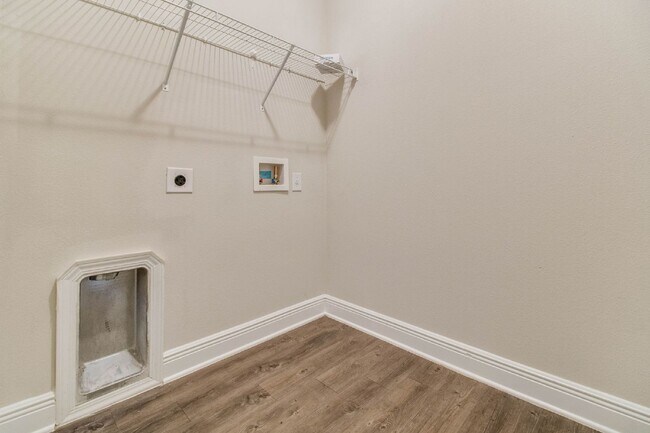 Building Photo - Stunning Two-Story Home with 4 Bedrooms, 2.5 Baths, and an Upstairs Living Room!