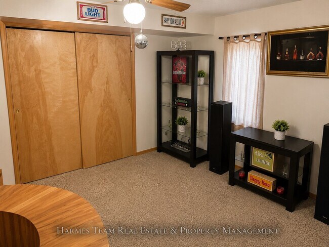 Building Photo - Spacious Home with Mountain Views & Finished Basement