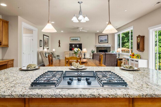 Building Photo - 2030 Nelson St