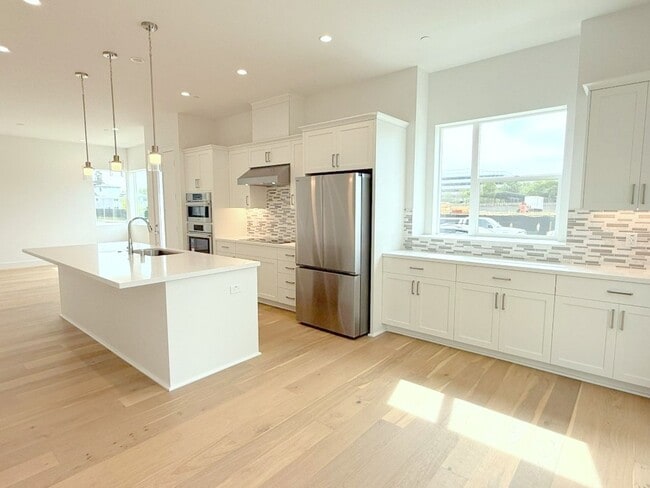 Building Photo - Newly Built ! Be The First To Live Here ! Modern Detached Home In New City Village !