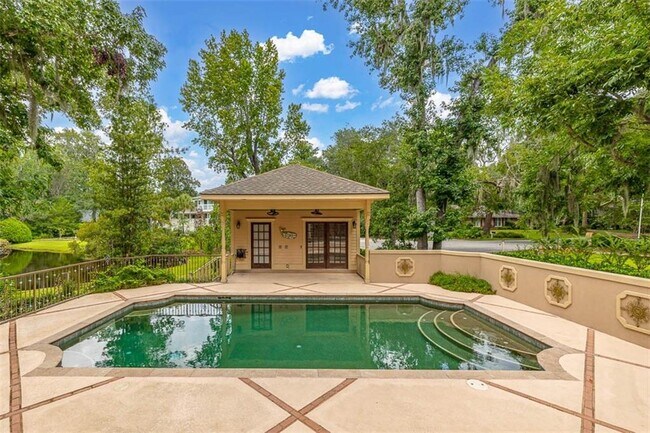 Building Photo - 210 Settlers Rd