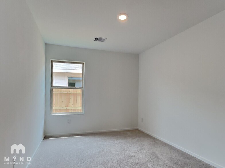 Building Photo - 18515 Cepagatti Dr