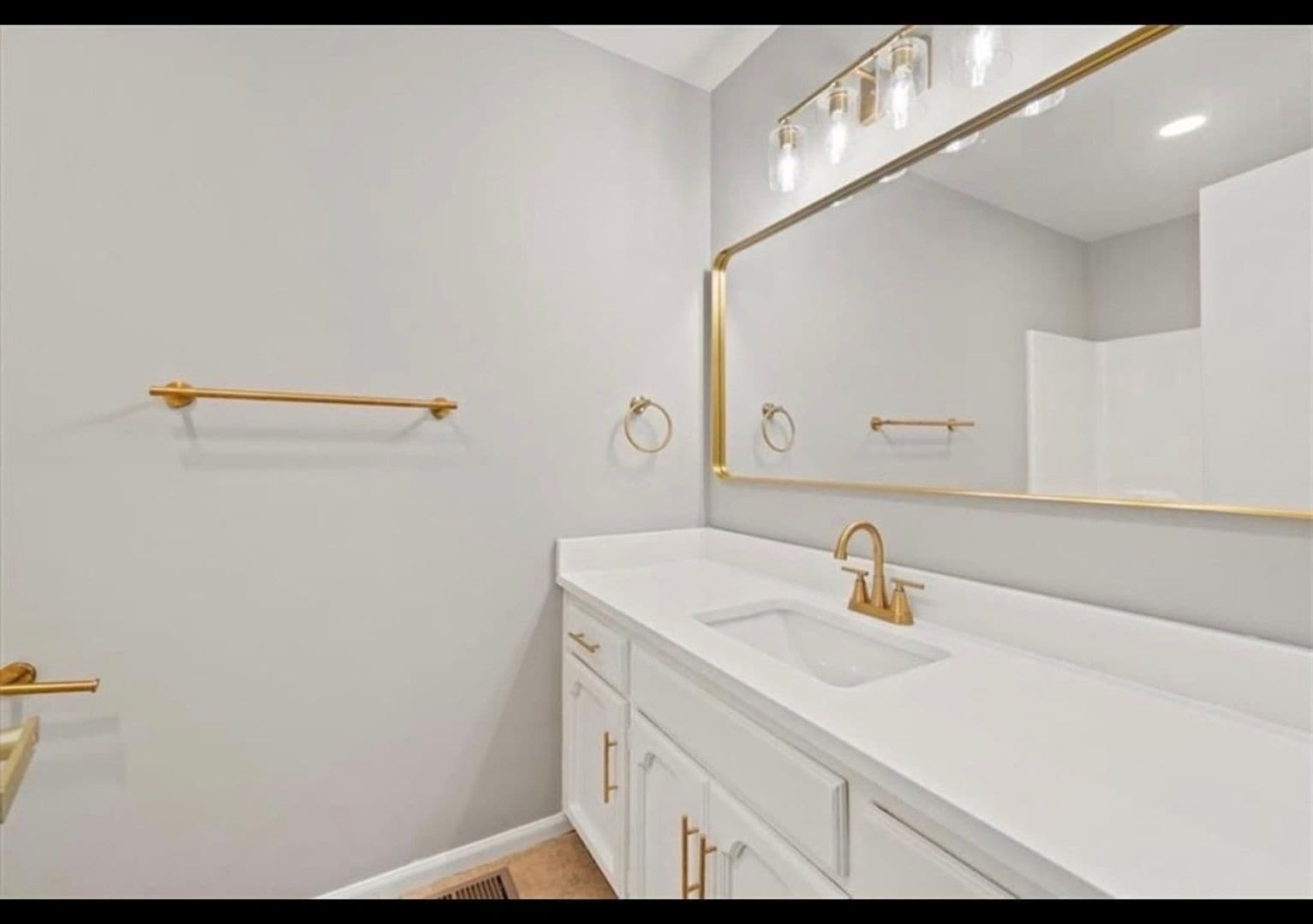 Building Photo - 7109 N Indiana Ave