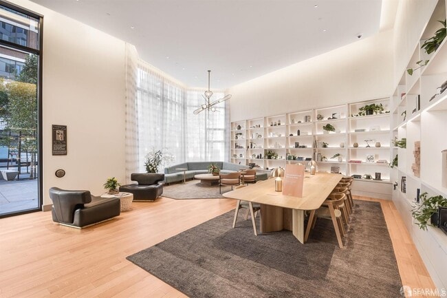 Building Photo - 280 Spear St