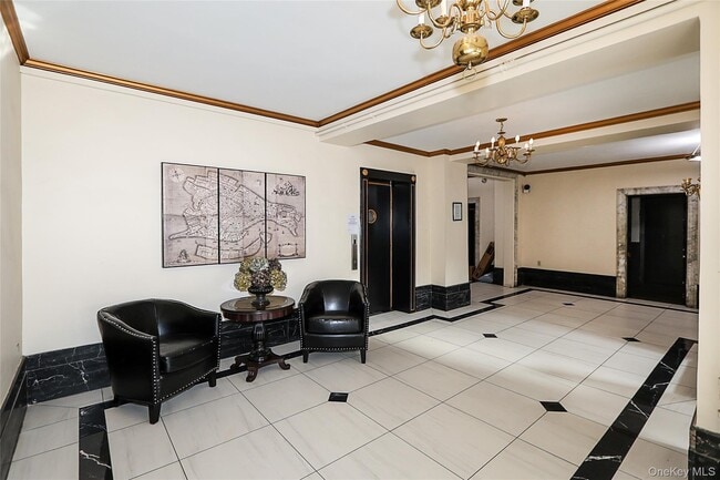 Building Photo - 115-25 Metropolitan Ave