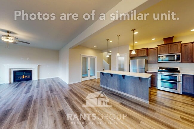 Building Photo - Built in 2023! Great Location!  Easy I5 Ac...