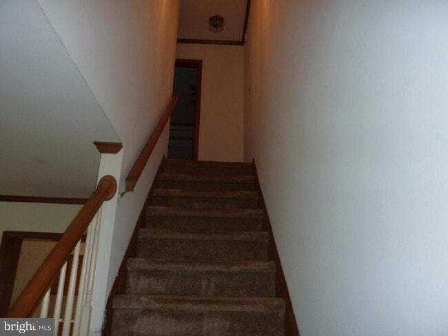 Building Photo - 1008 Sumac Cir