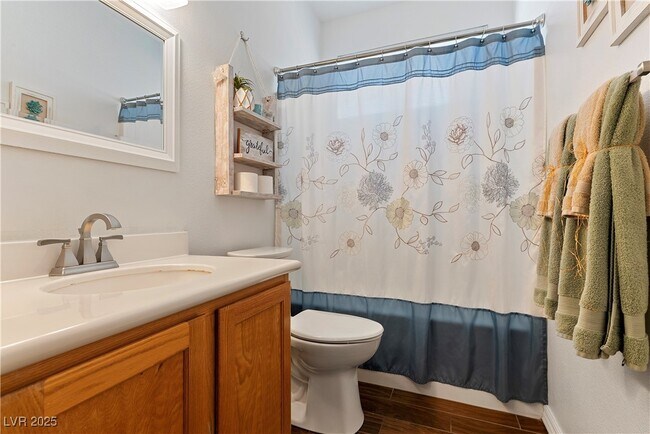 Building Photo - 1870 Desert Forest Way