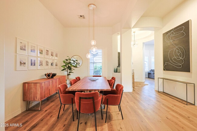 Building Photo - 40704 N Bell Meadow Trail