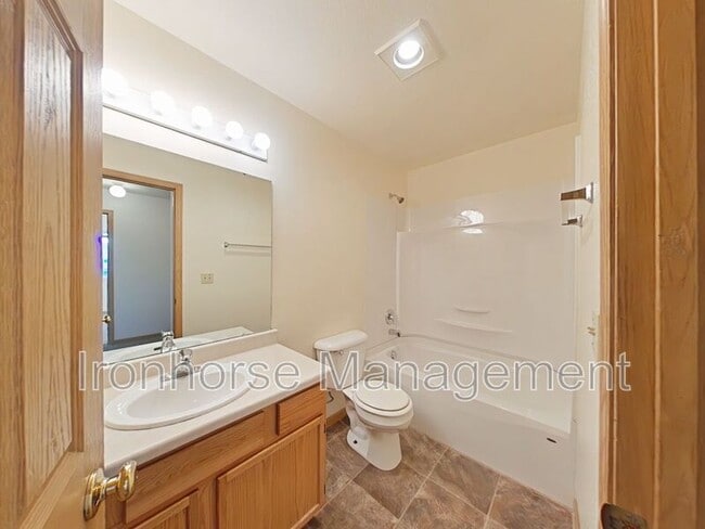 Building Photo - 2491 Wheeler Dr