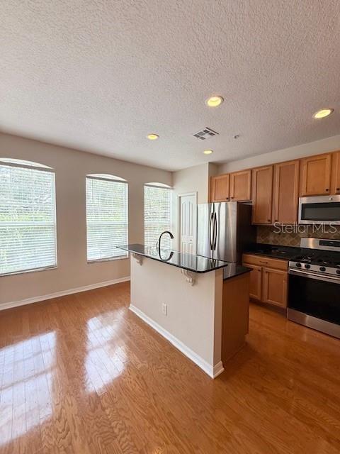 Building Photo - 2947 Pointeview Dr