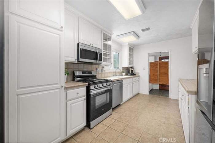 Building Photo - 7028 Parkcrest St