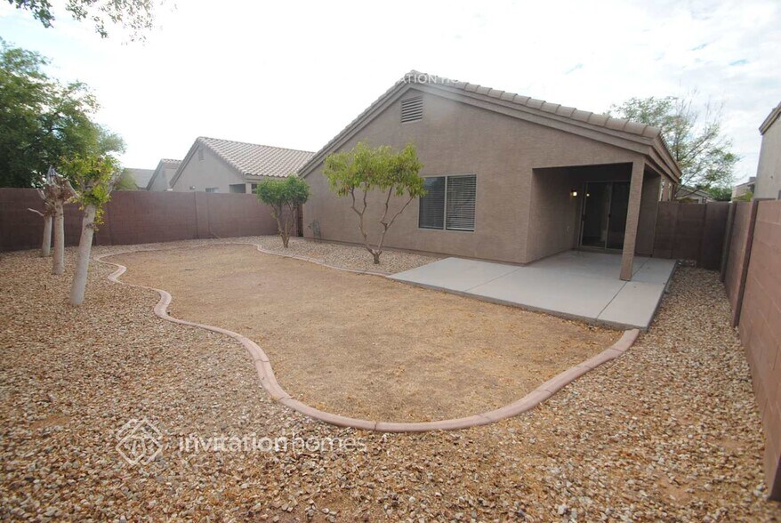 Building Photo - 12470 W Hearn Rd