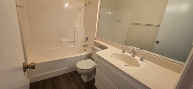 Building Photo - Two Bedroom, Two Bathroom Home in Beaumont!