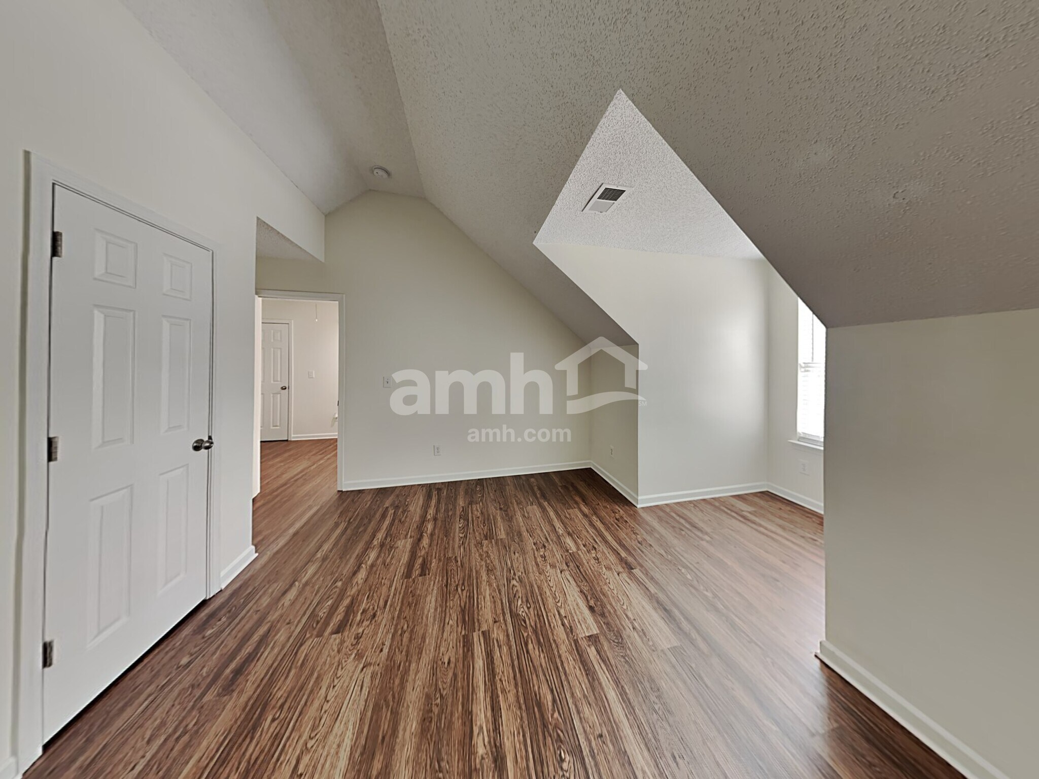 Building Photo - 500 Pawley Dr