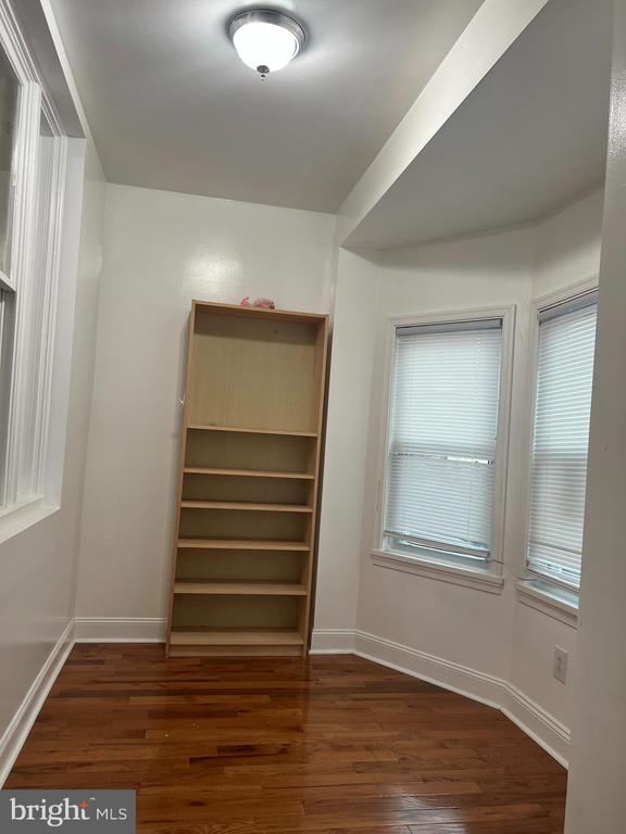 Building Photo - 342 W Ritner St