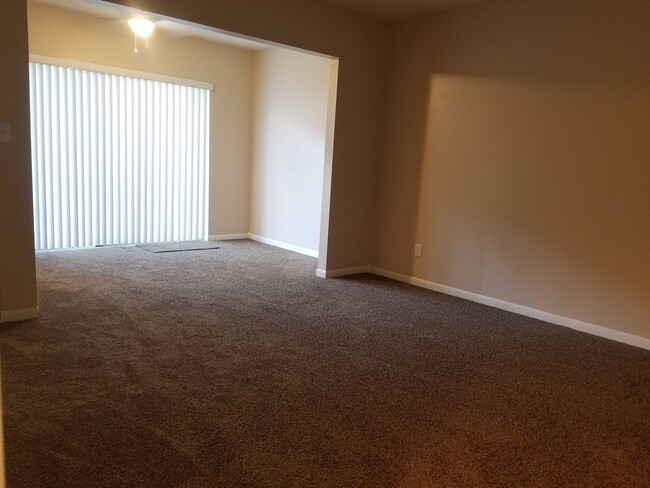 Building Photo - Remodeled 1-Bedroom Condo in Winter Haven