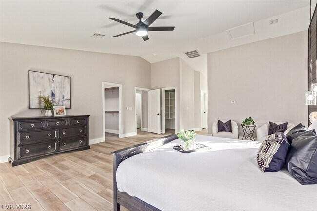 Building Photo - 4785 N Grand Canyon Dr