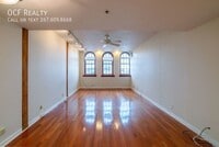 Building Photo - 301 Race St