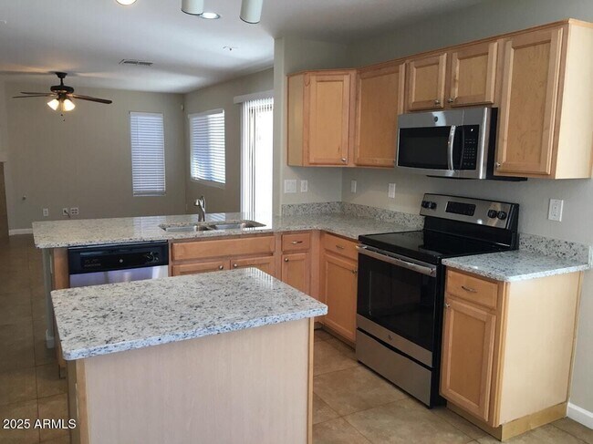 Building Photo - 2503 W White Feather Ln