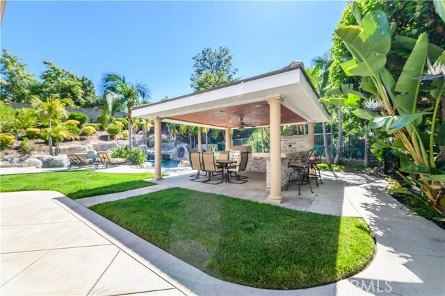 Building Photo - 21 Bent Oak