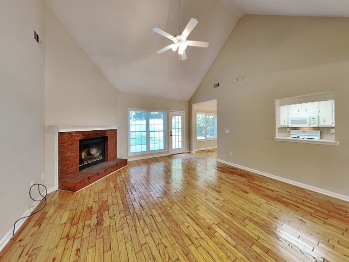 Building Photo - 1585 Watson Ridge Trail SE