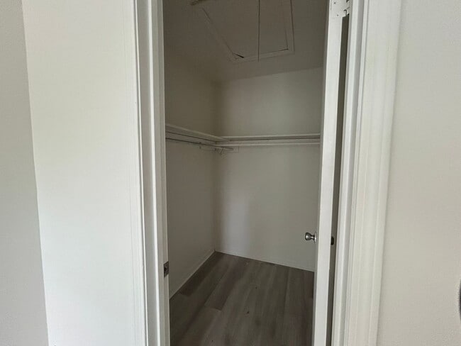 Building Photo - SPRING MOVE-IN SPECIAL AND RATE DROP ALERT...